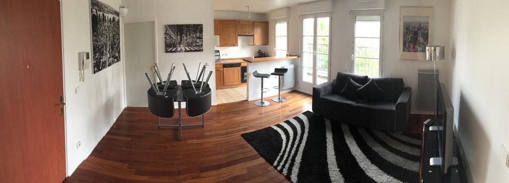 Appartement Near Disneyland Σερί Εξωτερικό φωτογραφία